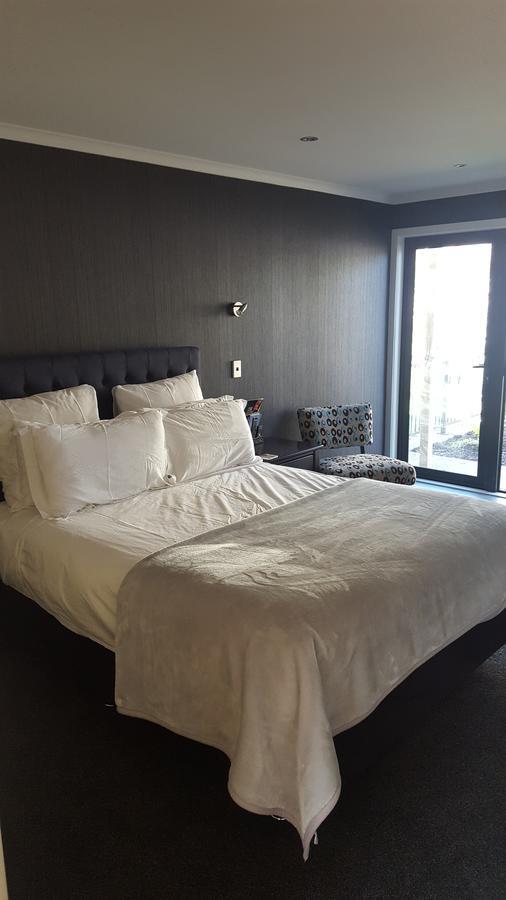 Heta Road B&B นิวพลีมัธ ภายนอก รูปภาพ