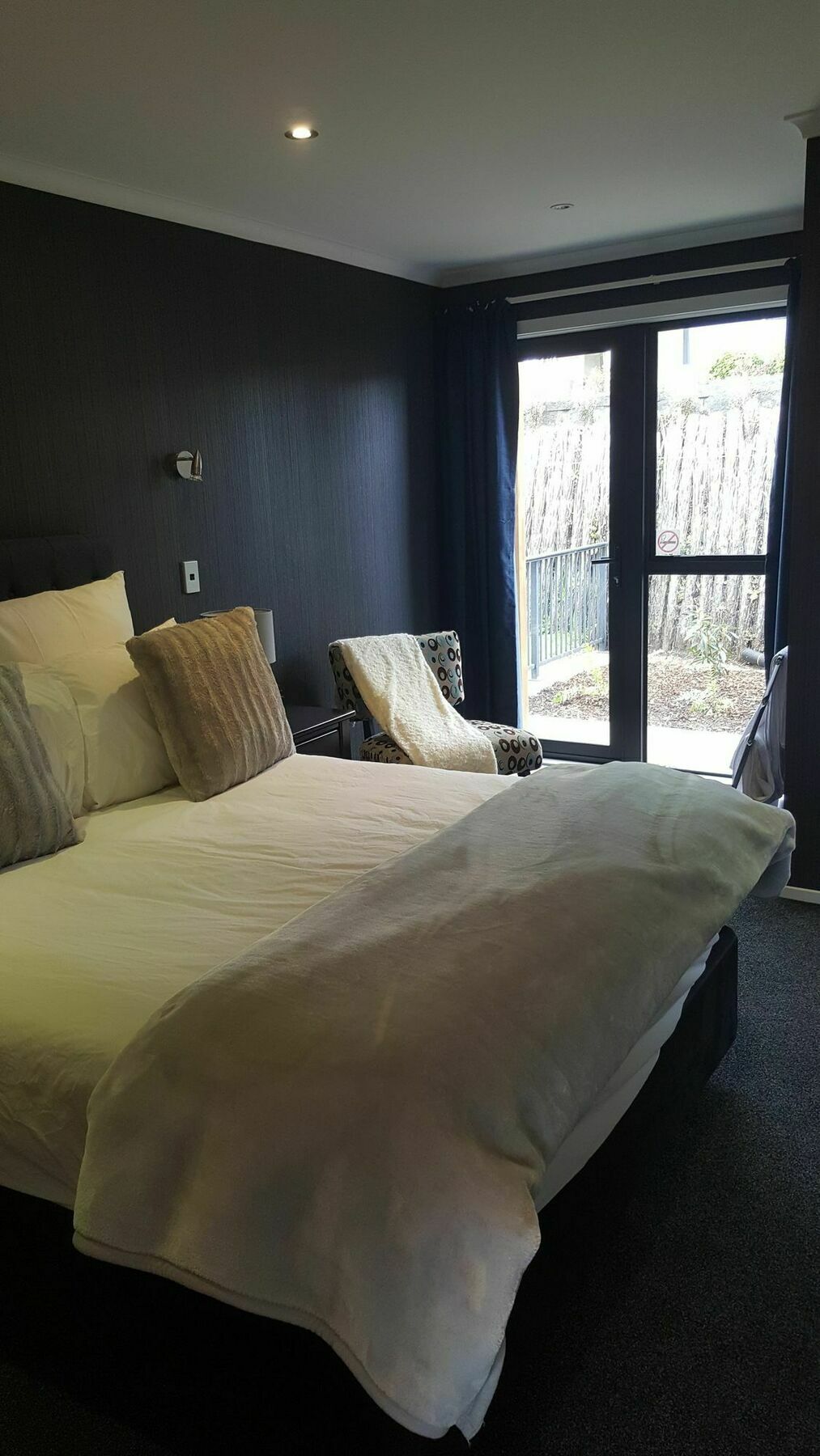 Heta Road B&B นิวพลีมัธ ภายนอก รูปภาพ